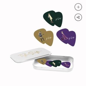 TAYLOR SWIFT SPEAK NOW 2022 SIGNATURE ERAS GUITAR PICKS SET (3)